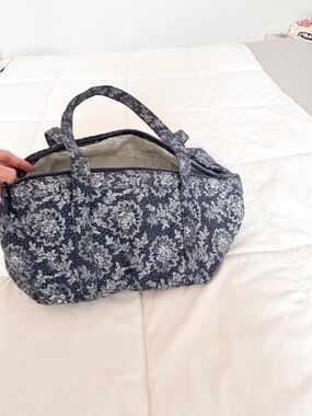 Vera Bradley quilted cotton tote